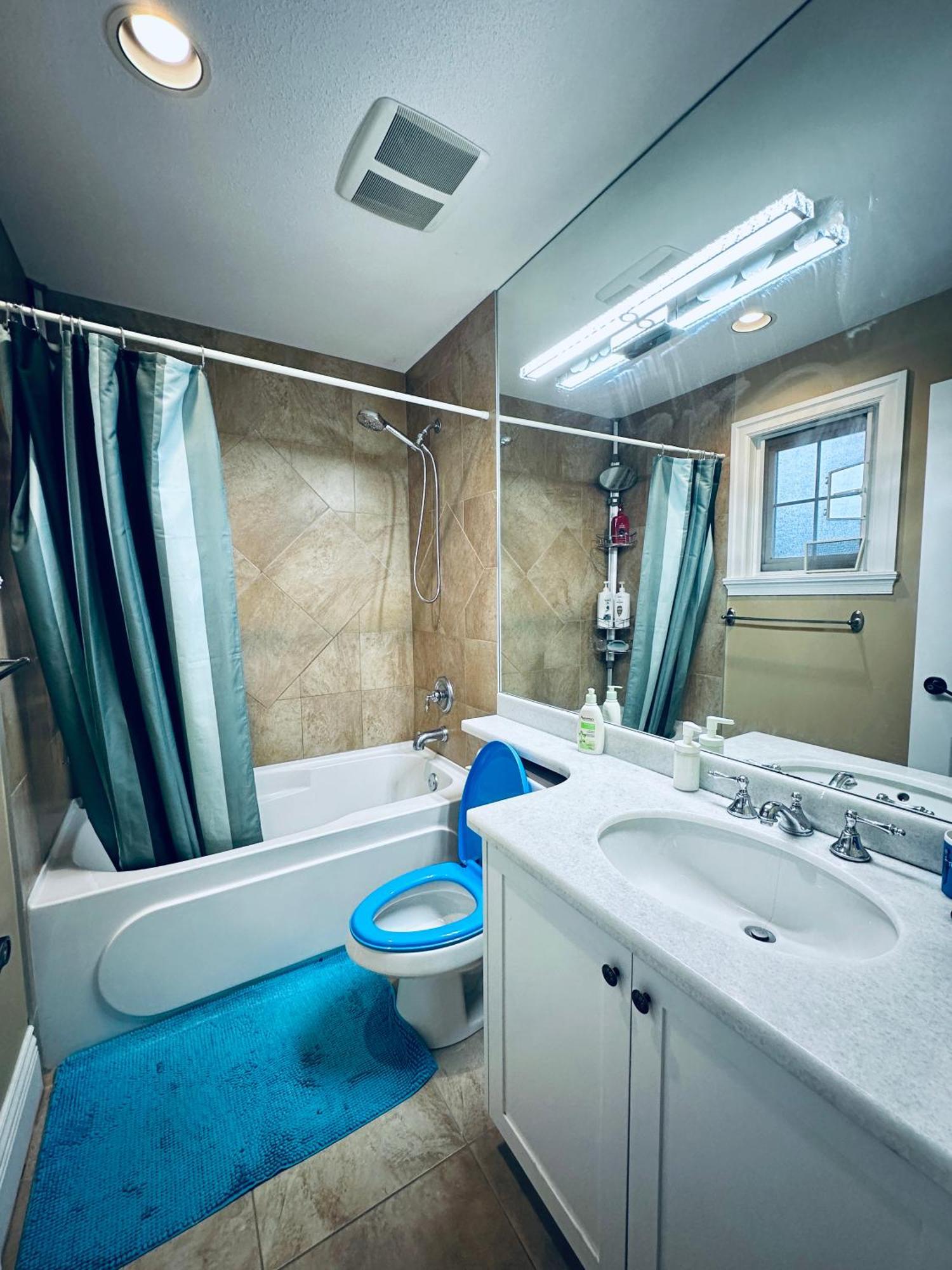 Vancouver Luxury Homestay Richmond Exterior foto